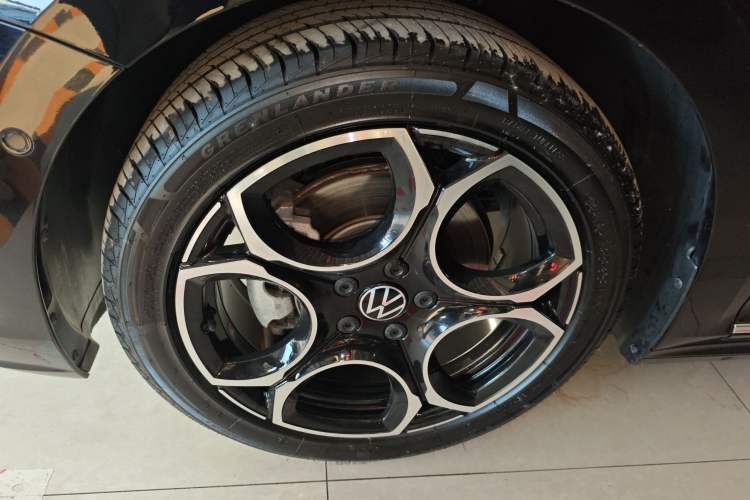 Used Volkswagen Passat 2023 330TSI Luxury Edition
