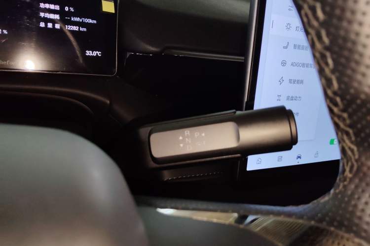 Used AION V 2024 Aion Tyrannosaurus 650 LiDAR Edition
