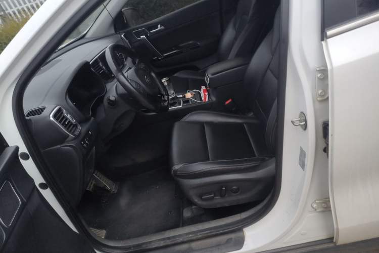 Used Kia KX5 2017 1.6T Automatic Two-Wheel Drive 15th Anniversary Special Edition DLX
