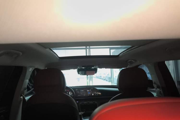 Used  Stellar 2023 400T Four-Wheel Drive Deluxe Edition