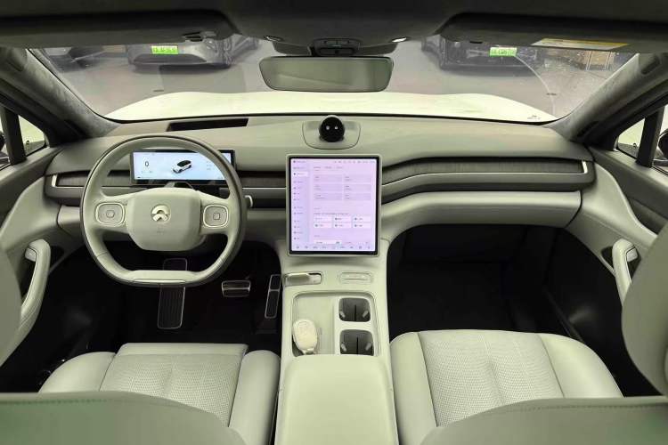 Used Nio ES8 2024 75 kWh
