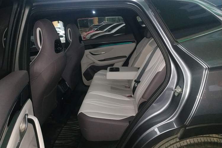 Used BYD Song PLUS New Energy 2025 DM-i Smart Drive 112KM Prestige Model
