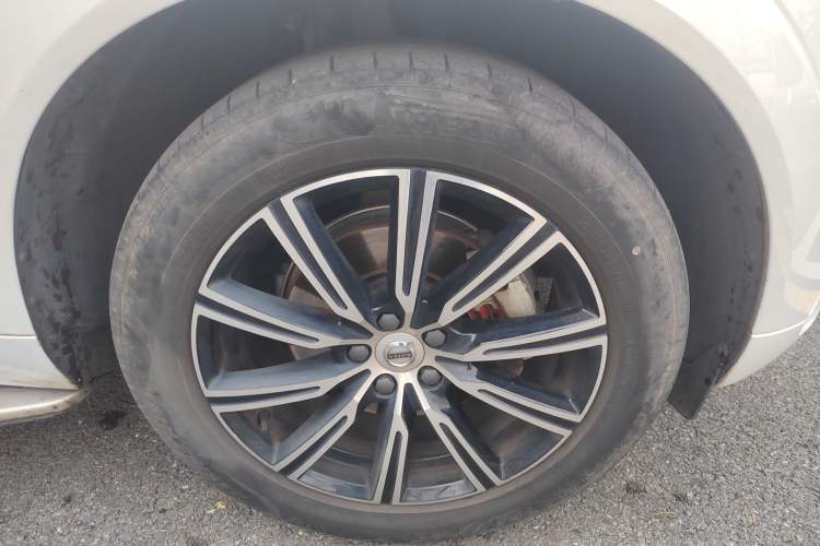 Used Volvo XC60 2021 T5 4x4 Smart Luxury Edition
