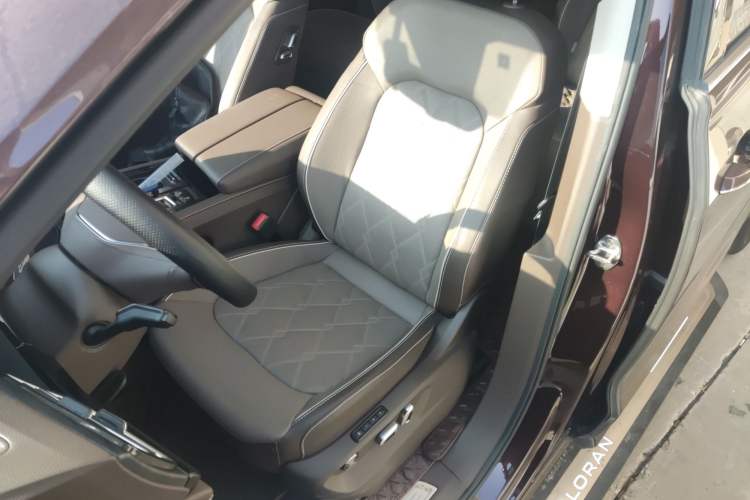 Used Volkswagen Viloran 2023 380TSI Prestige Edition
