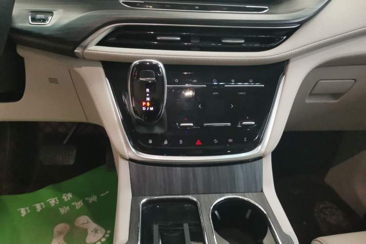 Used Buick GL8 2023 ES Lu Zun Comfort Model
