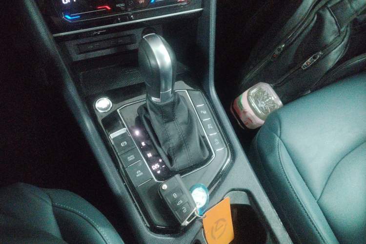 Used Volkswagen Tharu 2024 300TSI Two-Wheel-Drive Moon Luxury Edition