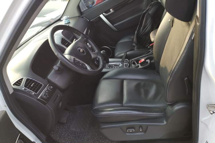 Used Chevrolet Captiva 2014 2.4L 4x4 Flagship Edition 7 Seats