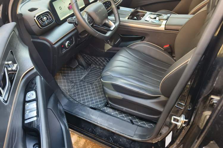 Used Chery Tiggo 9 2023 2.0T Dual-Clutch Two-Wheel Drive Leading Edition 5 Seats
