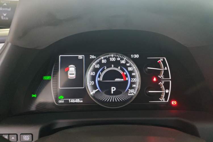 Used Lexus ES 2025 300h Deluxe Edition
