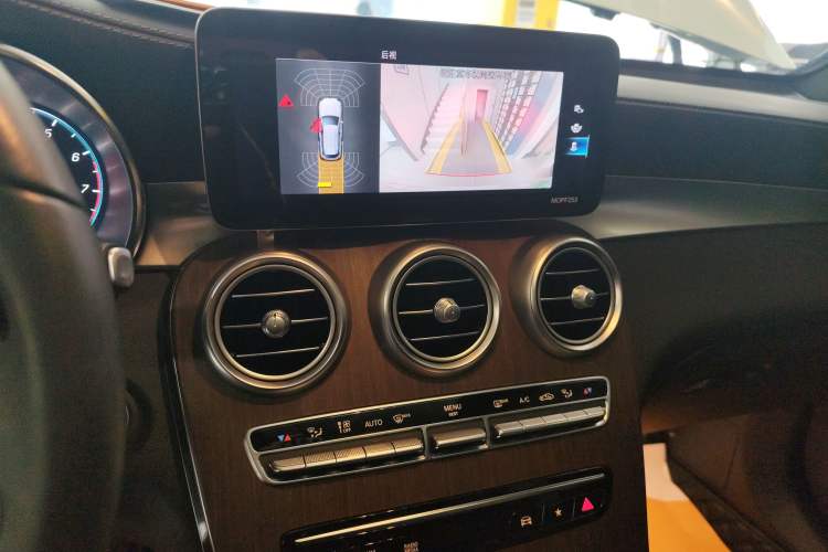 Used Mercedes-Benz GLC 2020 Facelift GLC 300 L 4MATIC Dynamic Edition