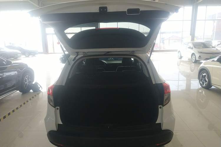 Used Honda Vezel 2020 1.5L CVT Elite Edition
