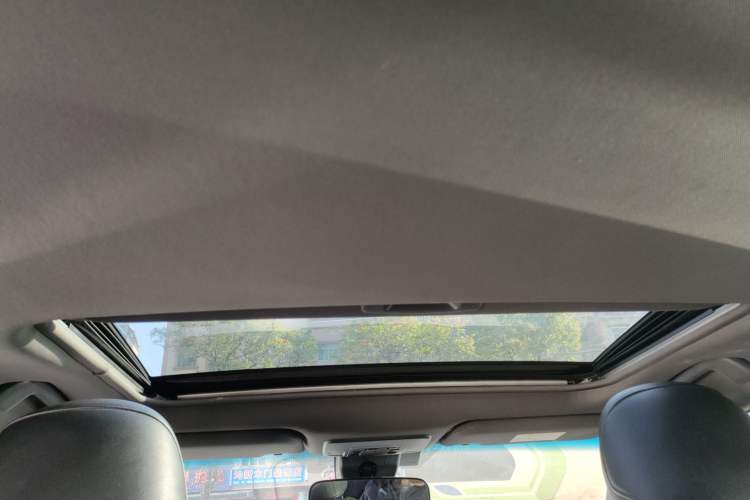 Used Toyota Avalon 2019 2.5L Ambition Version China VI Standard
