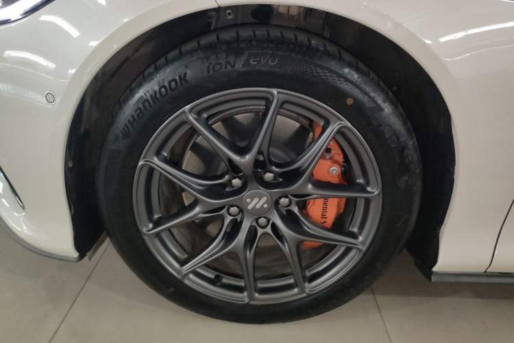 Used  L6 2024 Max Standard Edition