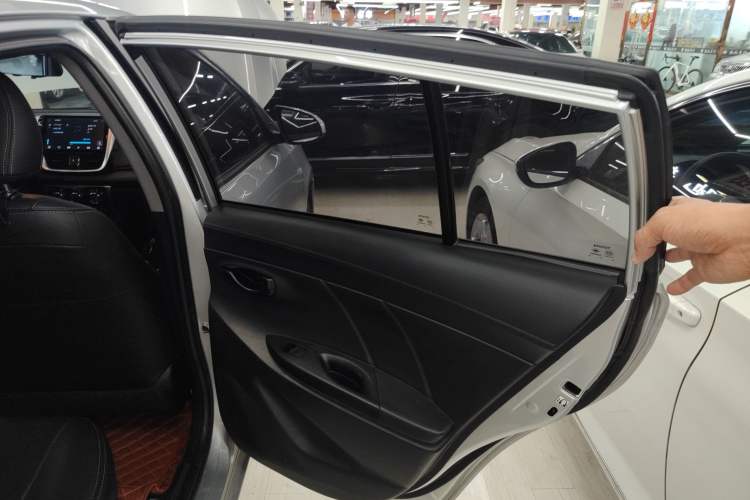 Used Toyota YARiS L 2016 Revised 1.5E CVT Charming Edition
