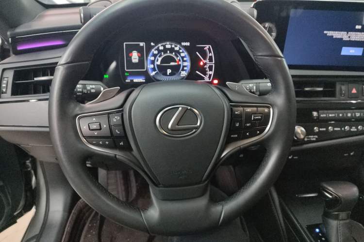 Used Lexus ES 2023 200 Excellence Edition
