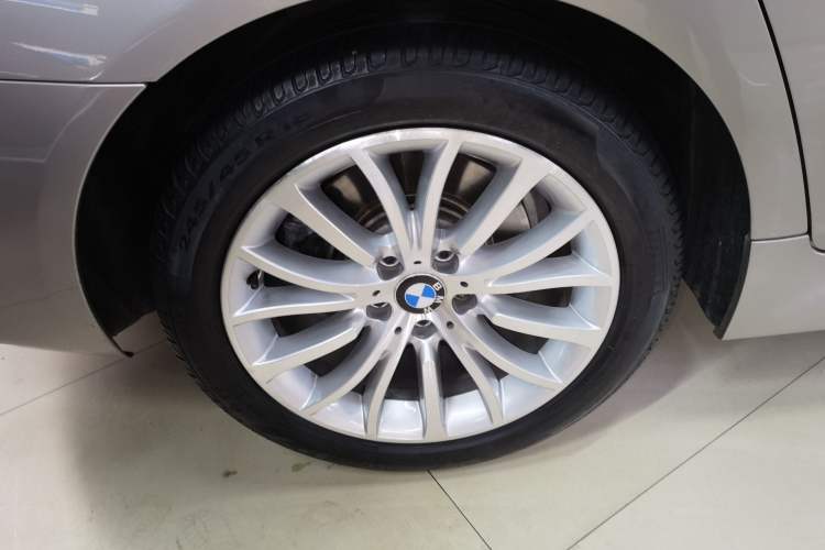 Used BMW 5 Series 2014 525Li Luxury Design Package
