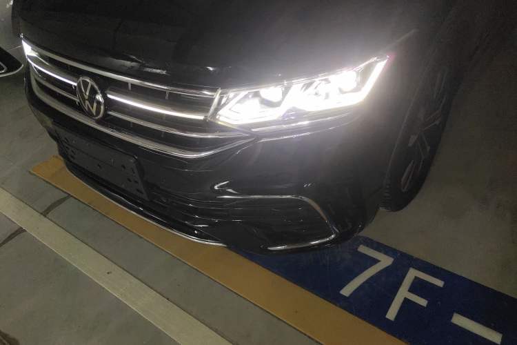 Used Volkswagen Tiguan L 2023 380TSI Automatic All-Wheel Drive R-Line Flagship 7-Seater