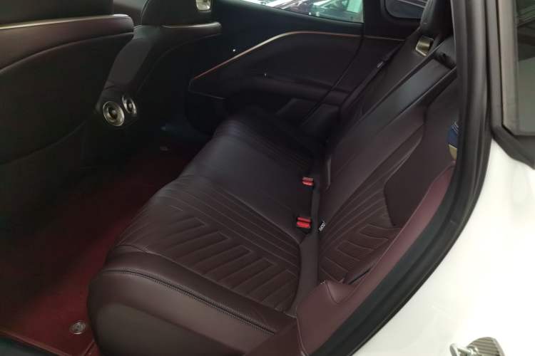 Used  11 2023 Harmony 116° Rear-Wheel Drive Version