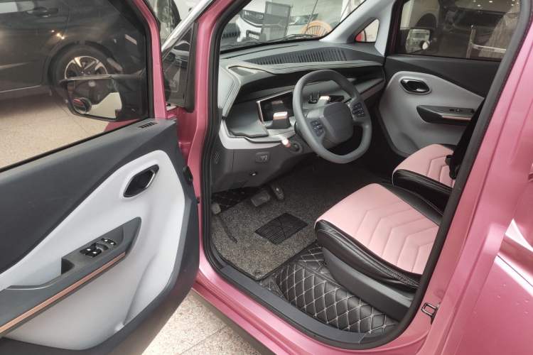 Used Baojun E200 2019 250KM Smart Drive Edition
