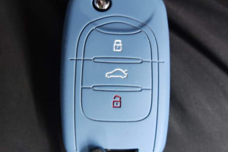 Used Wuling Hongguang MINIEV 2022 Easy Version Lithium Iron Phosphate
