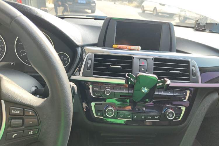 Used BMW 3 Series 2017 318i Fashion Model