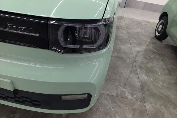 Used Wuling Hongguang MINIEV 2022 Macaron Premium Model – Lithium Ternary Battery
