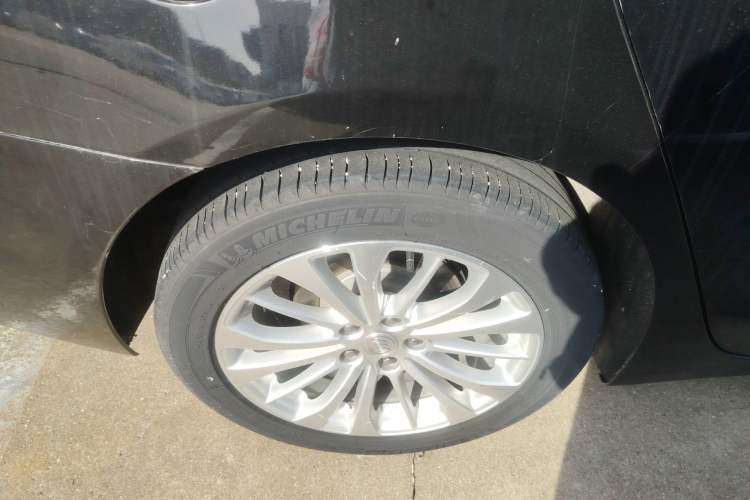 Used Buick LaCrosse 2018 28T Elite Edition
