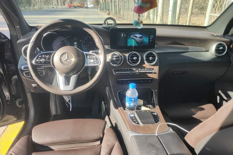 Used Mercedes-Benz GLC 2020 Facelift GLC 260 L 4MATIC Luxury Edition
