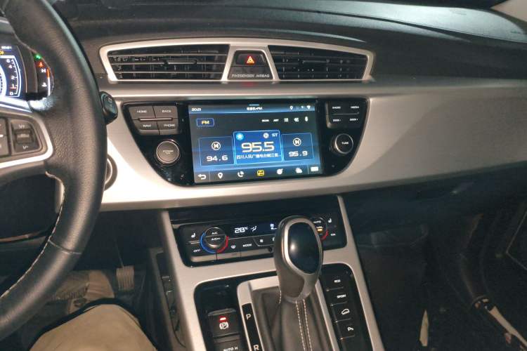 Used Geely Auto Emgrand X7 Sport 2016 1.8TD Automatic Smart Model
