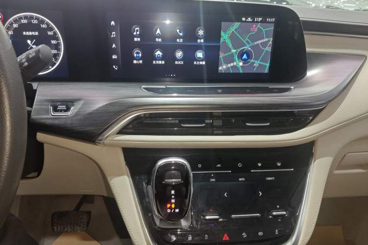 Used Buick GL8 2021 ES Landtrek 653T Comfort Edition