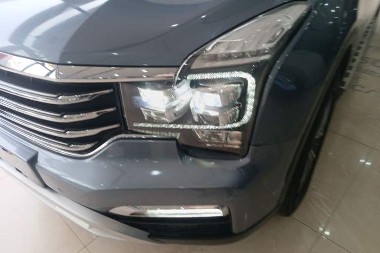 Used GAC Trumpchi GS8 2017 320T Two-Wheel Drive Luxury Smart Connectivity Version (7 Seats)
