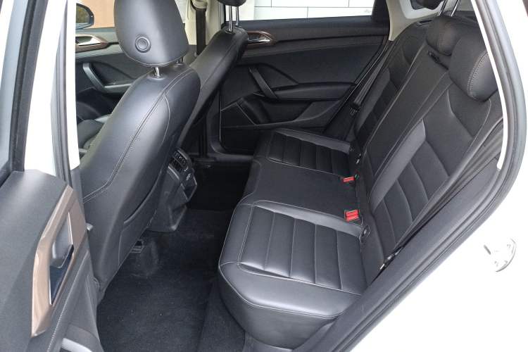 Used Volkswagen Tharu 2020 280TSI Two-Wheel Drive Comfort Edition China VI Standard
