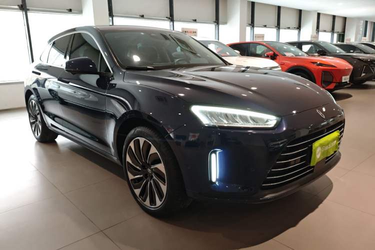 Used Hima AITO M5 2022 Extended-Range Four-Wheel Drive Performance Version
