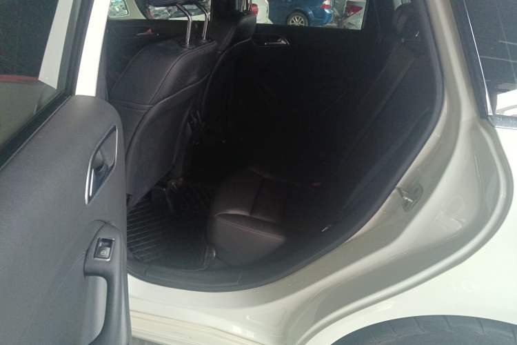 Used Mercedes-Benz B-Class 2015 B 200 Fashion Model