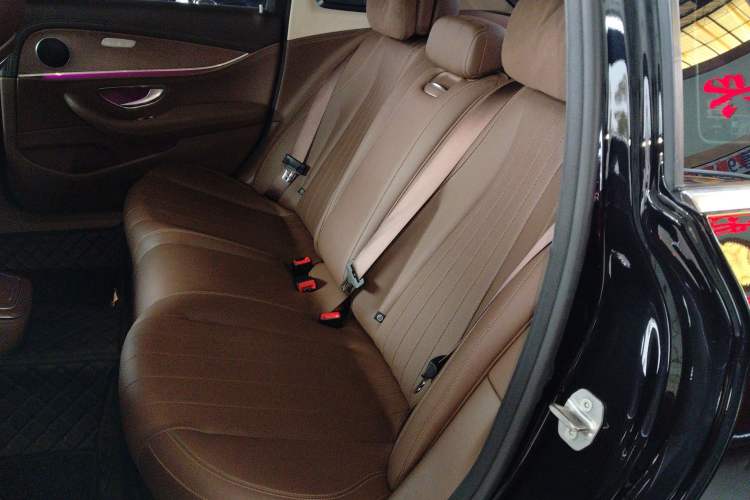 Used Mercedes-Benz E-Class 2022 E 300 L Stylish Model
