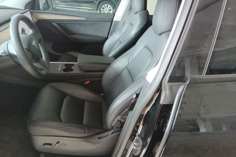 Used Tesla Model Y 2022 Rear-Wheel-Drive Version