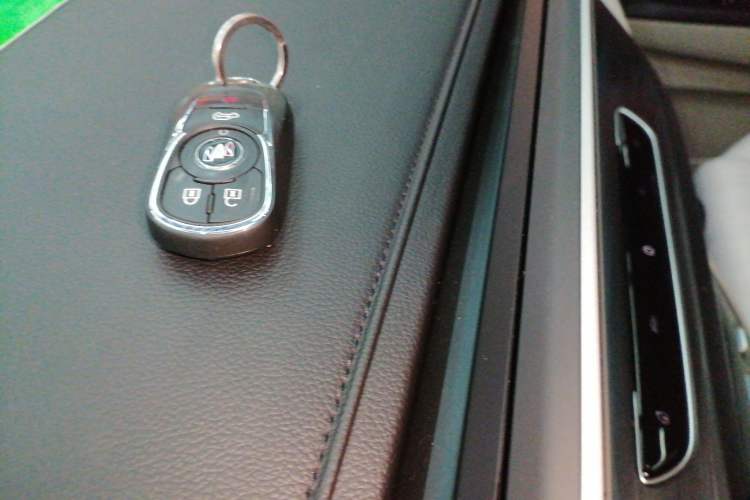 Used Buick GL8 2023 ES Lu Zun Comfort Model