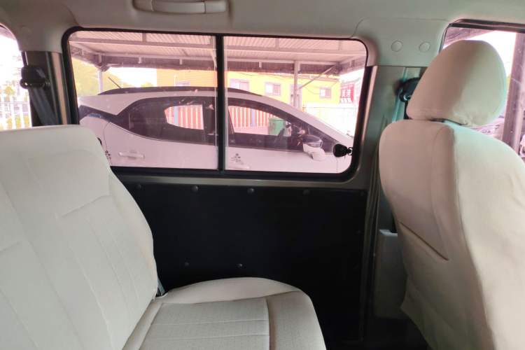 Used FORTHING Lingzhi 2018 M3 1.5L 5-Seat Base Model
