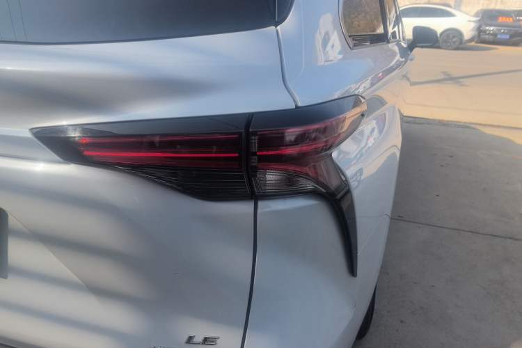 Used Toyota Sienna 2021 2.5L Hybrid Comfort Edition