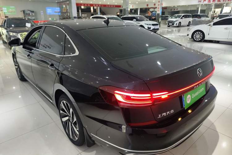 Used Volkswagen Passat 2023 330TSI Luxury Edition
