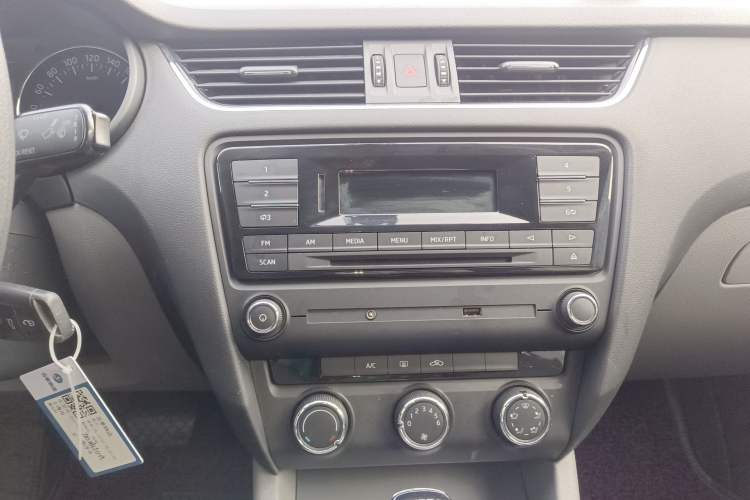 Used Skoda Octavia 2015 1.6L Automatic Yijie Edition