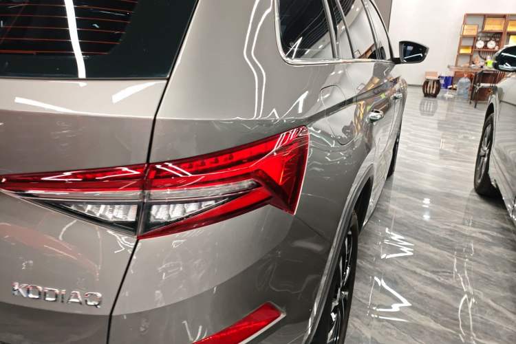 Used Skoda Kodiaq 2023 TSI330 7-Seater Two-Wheel-Drive Luxury Edition
