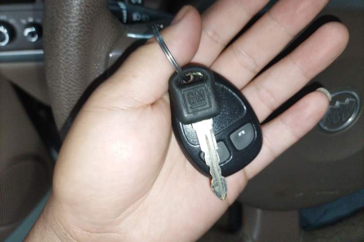 Used Buick GL8 2014 2.4L Classic Edition