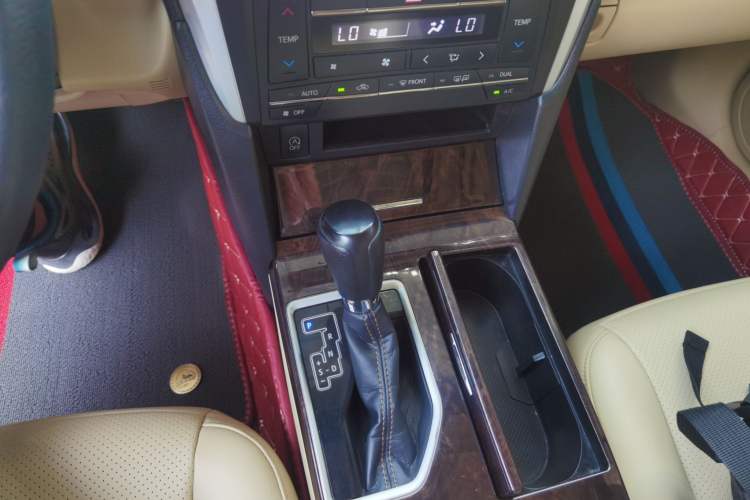 Used Toyota Camry 2016 2.0E 10th Anniversary Elite Edition
