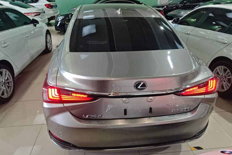 Used Lexus ES 2018 200 Luxury Edition China V Standard