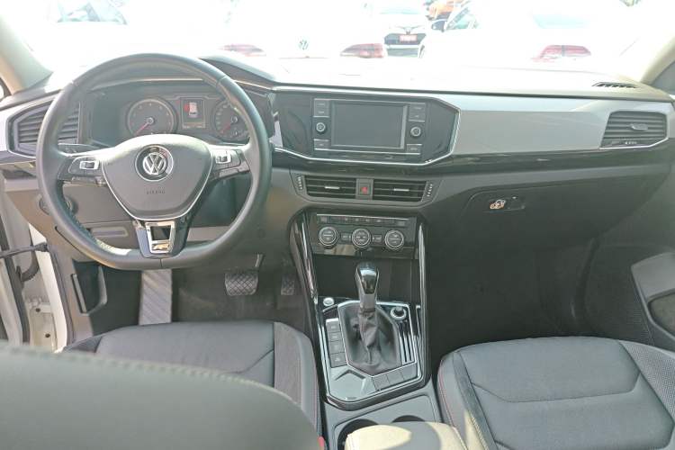 Used Volkswagen Tayron 2019 330TSI Two-Wheel-Drive Luxury Version China V Emission Standard
