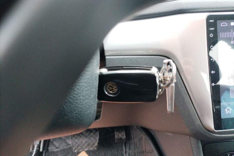 Used Volkswagen Lavida 2017 1.6L Automatic Fashion Edition
