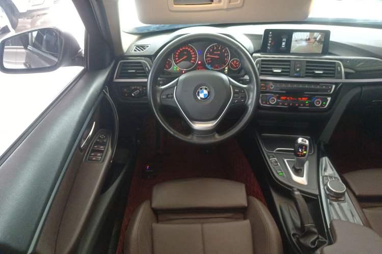 Used BMW 3 Series 2019 320Li Fashion Model
