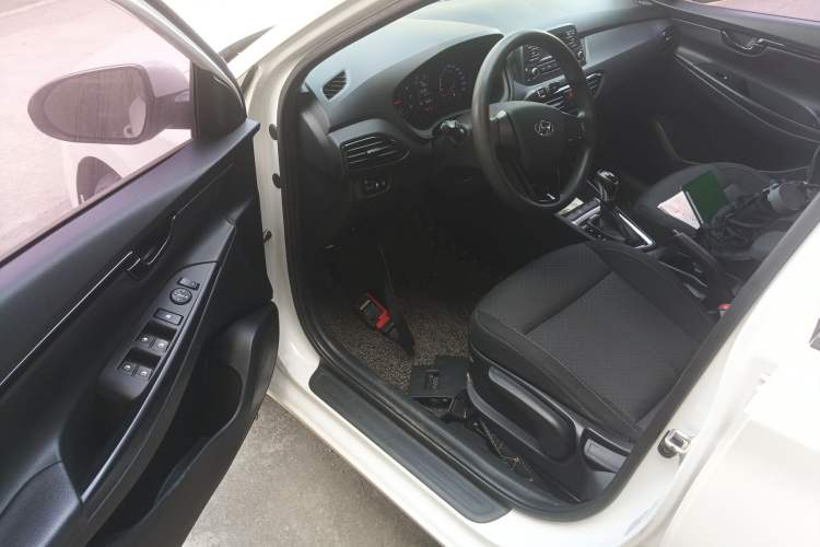 Used Hyundai Celesta 2018 1.6L Automatic GL Enjoyment Version China V Standard