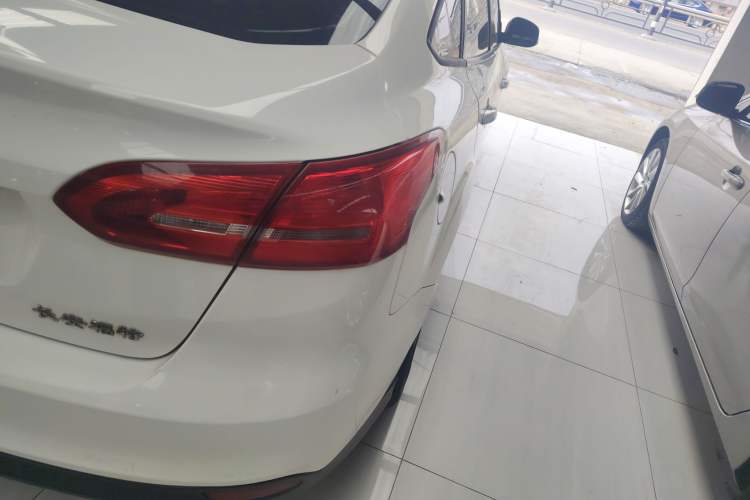 Used Ford Focus 2017 Sedan 1.6L Automatic Comfort Plus SmartDrive Edition
